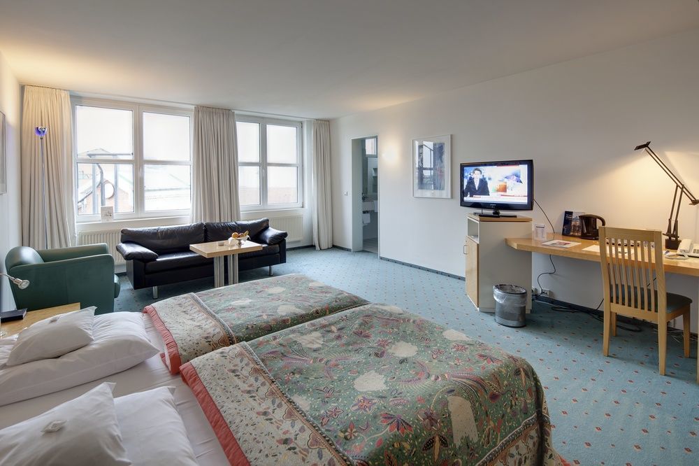 Hotel Alte Werft Papenburg Exterior photo
